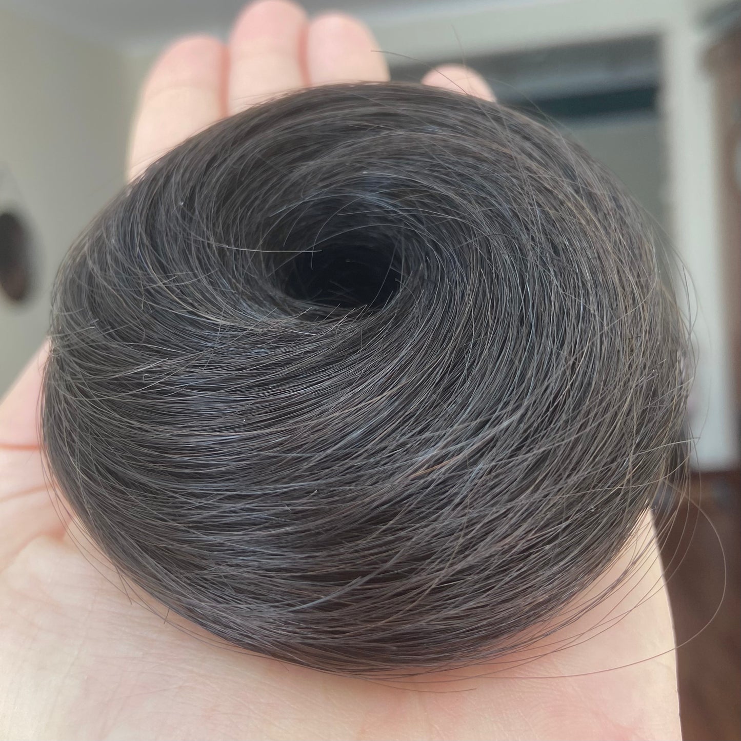 Moño de Cabello Natural - Negro Suave