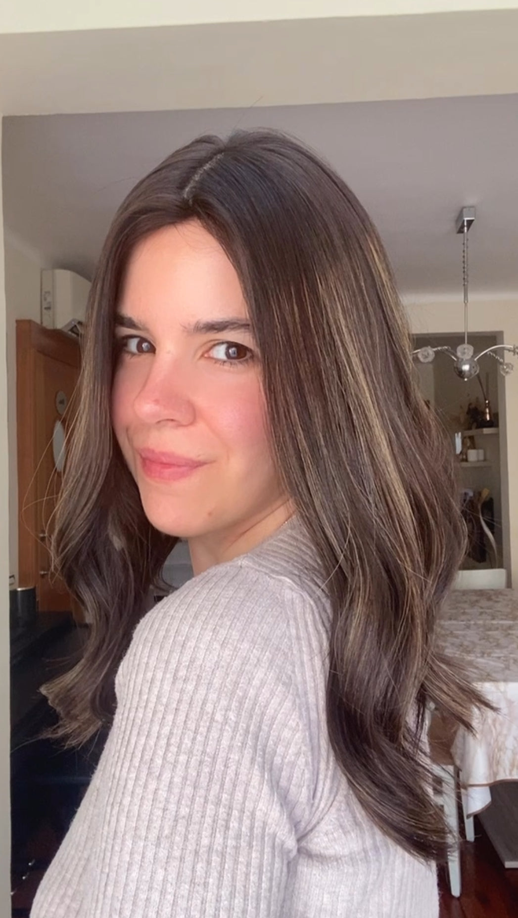 DARK BRUNETTE W/ HIGHLIGHTS / 16" / 8x8 / Silk Top